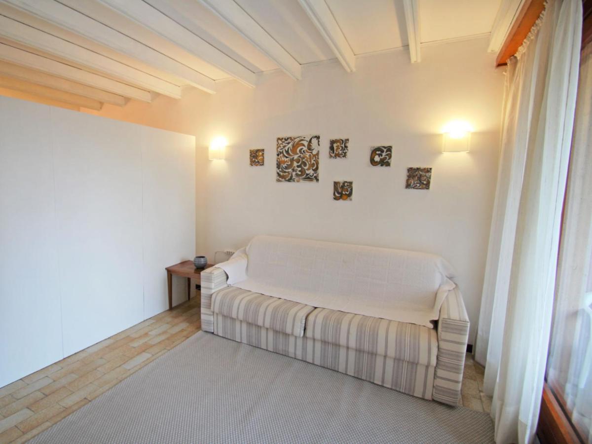Apartment Hermitage-5 By Interhome Porto Valtravaglia Eksteriør billede