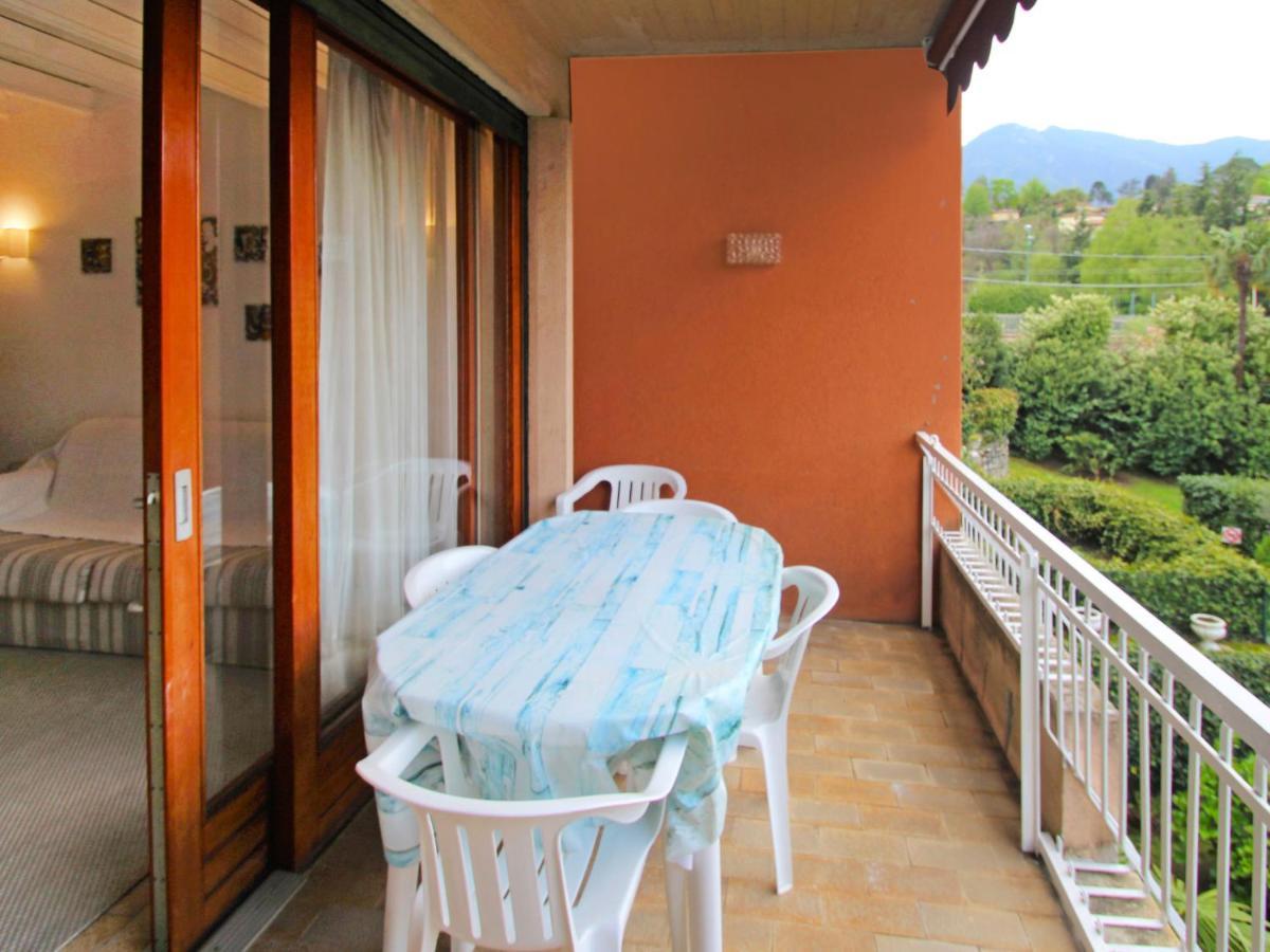Apartment Hermitage-5 By Interhome Porto Valtravaglia Eksteriør billede